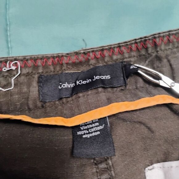 Calvin Klein Shorts - Size: 20         (0892) - Picture 3 of 4